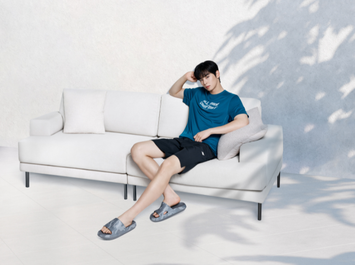 Shop Skechers on Atome